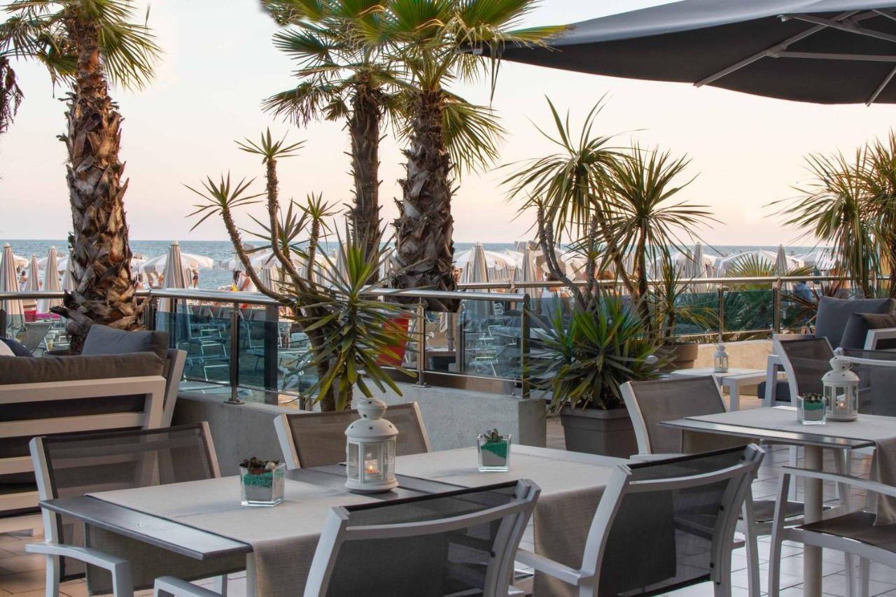 Hotel Delaville Frontemare Jesolo Extérieur photo