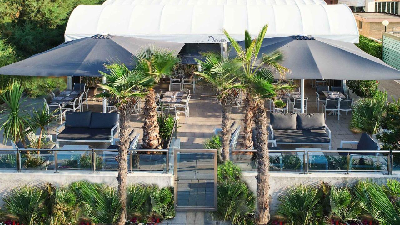 Hotel Delaville Frontemare Jesolo Extérieur photo